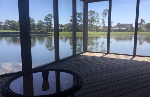 Sawgrass Condo | Luxe Sawgrass Country Club Condo in Little Bay Harbor - Fall Specials