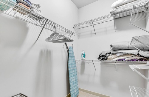 Northlake Apartment | Luxe Suite Life ATL π Entire Apt w/Free Pkng!