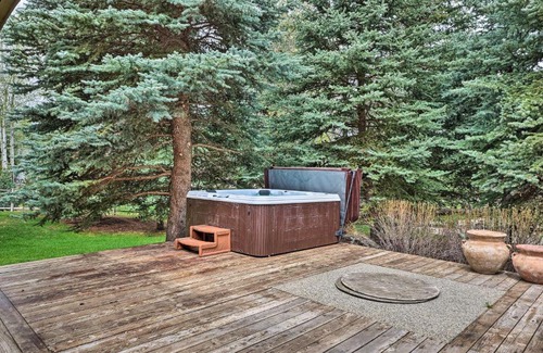 Twin Creeks House | Luxe Sun Valley Retreat with Hot Tub, 3 Mi to Resort