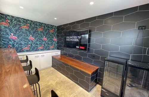 Wamberal House | Luxe Terrigal Beach ocean view