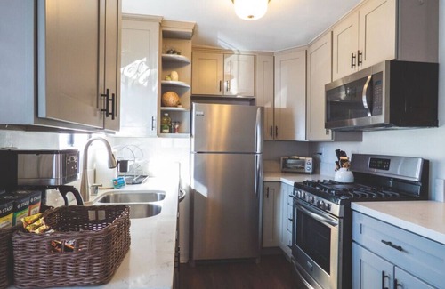 University Heights Apartment | Luxe Urban Oasis | Modern Retreat in Uptown
