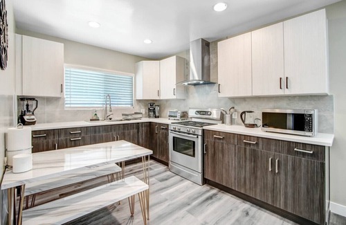 Los Angeles House | Luxe Urban Vista - LA