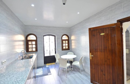 Daoudiate Villa | Luxe Villa met Privézwembad & Dakterras – 4 Slaapkamers in Marrakech