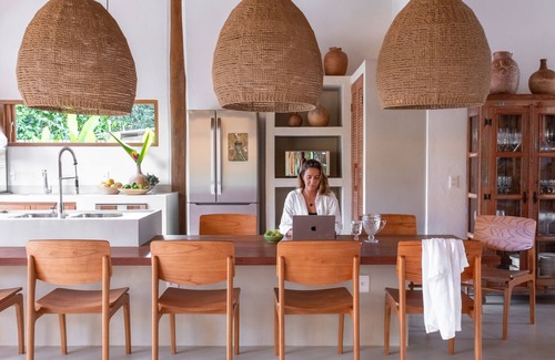 Caraiva House | Luxuosa Casa Escarlete - Trancoso, Bahia