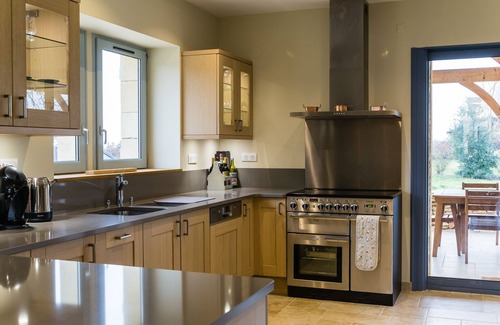 Saint-Crepin-et-Carlucet House | Luxury 3 Bed Home with Heated Swimming Pool, Brand New Air Con and Boules Pitch