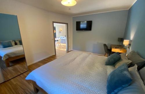 Amtsberg Apartment | Luxuriöses rollstuhlgerechtes Ferienapartment A1 mit umzäunten Garten, 65qm