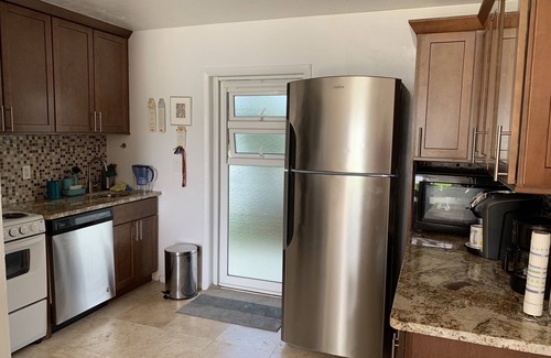 Bell Channel Bay Condo | Luxurios bayview condo at Taino Beach I