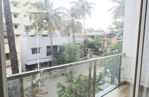 Belagavi House | Luxurious 1 Bedroom Penthouse, Couple Friendly in lovely Belagavi with AC, WiFi