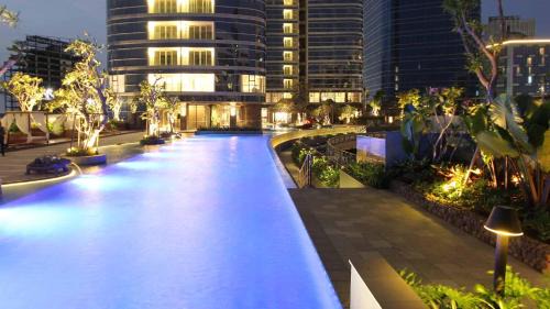 Surabaya Apartment | Luxurious 1 Icon 3BR Apartment in Tunjungan Plaza 6 Surabaya City Centre by Le Ciel Hospitality