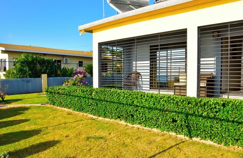Black River Villa | Luxurious 2-Bed Beachfront Suite - Private West Wing - Black River Landing Strip