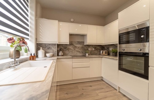 Nelson House | Luxurious 2-bed cottage in the heart of Barrowford,