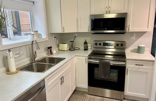 Williams Lake Apartment | Luxurious 2 bedroom Suite