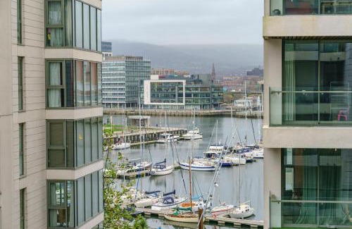 Titanic Quarter Apartment | Luxurious 2 Bedroom City Centre Apartment