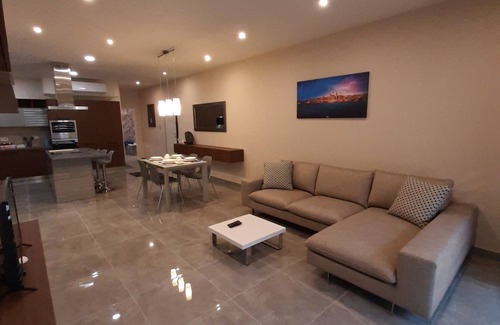 Madliena Apartment | Luxurious 3-bedroom apartment in Zonqor Area- 5 mins away from the beach!