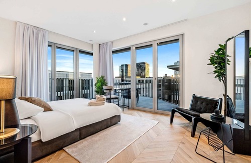 Gasperich Apartment | Luxurious 3BR Apt with Jacuzzi in Central Lux