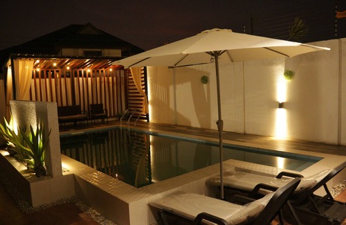Santeo House | Luxurious 4-bedroom Ensuite Trassaco Home with Outdoor Pool
