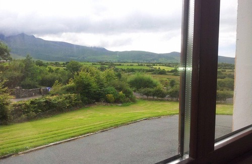 Cloghane Cottage | Luxurious 4 star dormer cottage in Cloghane Dingle Peninsula