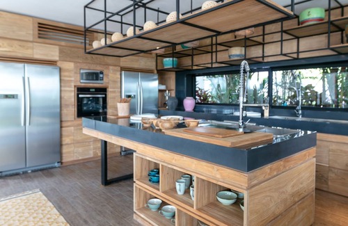 Abiansemal Villa | Luxurious 7-bedroom Designer Villa near Canggu
