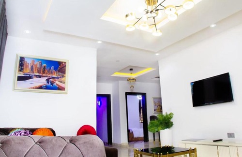 Alimosho Apartment | Luxurious and Affordable 3Bedroom Shortlet Apartments