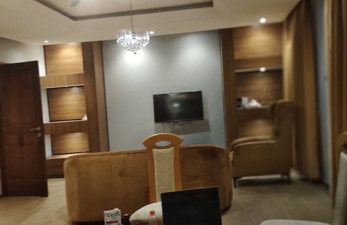North Kaneshi House | Luxurious and comfortable 4 bedrooms house with a pool view bedroom