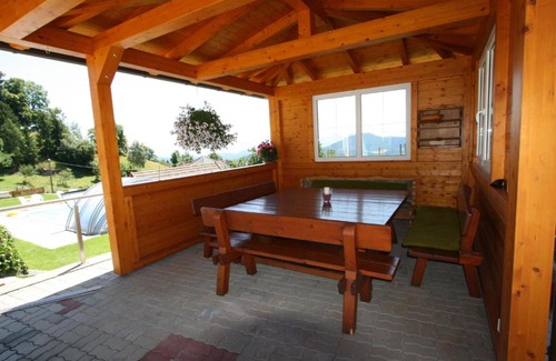 Liebenfels Apartment | Luxurious Apartment in Liebenfels with Swimming Pool