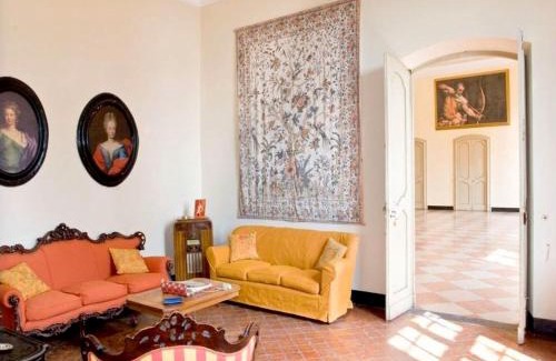 Rocca Grimalda House | Luxurious Apartment in Rocca Grimalda with Garden