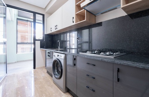 Oulad Azzouz Apartment | Luxurious Apartment with Pool