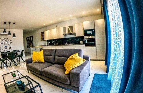 Ggantija Condo | Luxurious Brand New 3 Bedroomed Penthouse fully Air conditioned