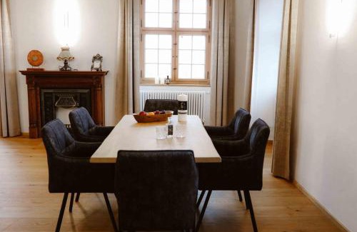Aurolzmunster Apartment | Luxurious Castle Retreat in Austria Little Versailles with Nearby Spas