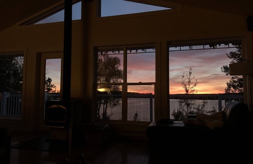 Antigonish County Villa | Luxurious cottage with sauna, fireplace and wharf