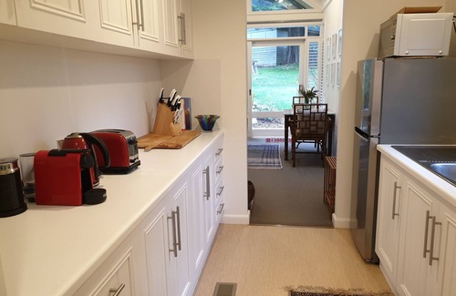 Tanybryn House | Luxurious Cottage with Valley Views & Cozy Fireplace. THA Award Winner 2025.