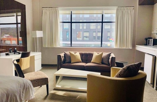 Downtown St. John's House | Luxurious Downtown Room