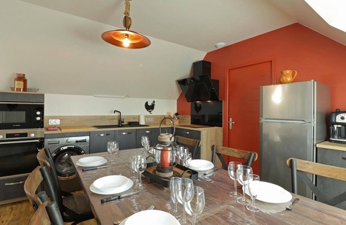 Athis-Val de Rouvre Cottage | Luxurious Family Retreat with Private Spa, Garden & Lake Access in Scenic Normandy