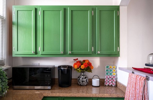 Milan Bed & Breakfast | Luxurious Fats Domino Suite 2BD/2BA - Uptown 2nd Floor in Lower Garden District