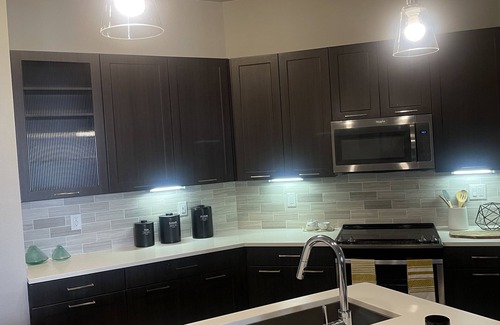 Greenway Plaza-Upper Kirby Apartment | Luxurious Galleria condo 2 bedrom