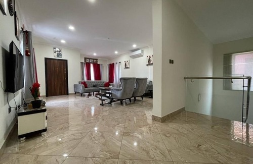 Teshie House | Luxurious 5 bedroom house