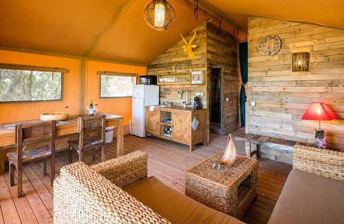 Poco Partido Resort | Luxurious glamping tent with balinese influences up to 6p.