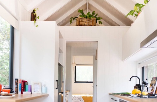 Hunchy House | Luxurious Hinterland Tiny House near Montville