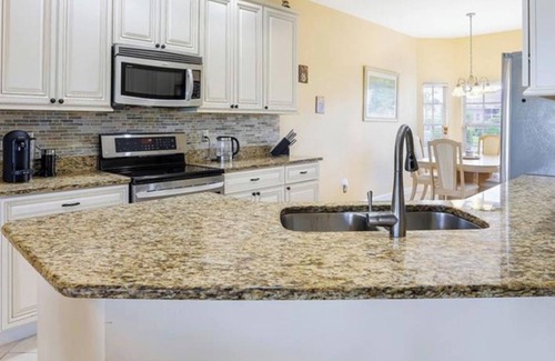 Falcons Glen Villa | Luxurious home with stunning golf course views and private swimming pool & spa