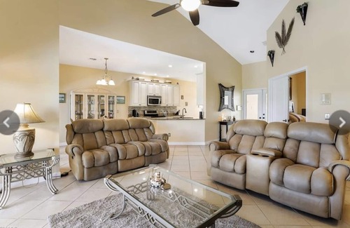 Falcons Glen Villa | Luxurious home with stunning golf course views and private swimming pool & spa