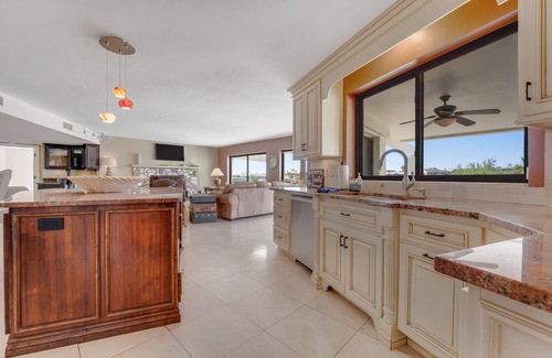 Fountain Hills House | Luxurious house with a pool and amazing desert views - in a convenient location
