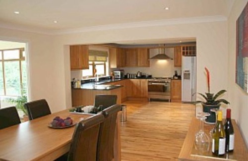 Bathgate House | Luxurious House with indoor heated swimming pool - sleeps 15