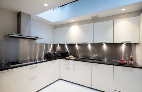Royal Borough of Kensington and Chelsea House | Luxurious Kensington Retreat w/Indoor-Outdoor Oasis