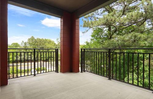 North Raleigh Apartment | Luxurious King 3BR Suitein North Raleigh!