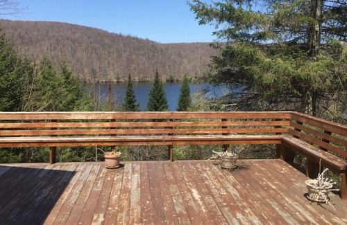Orford Cottage | Luxurious Lake Front Country House - Lake Bowker- Orford - Quebec