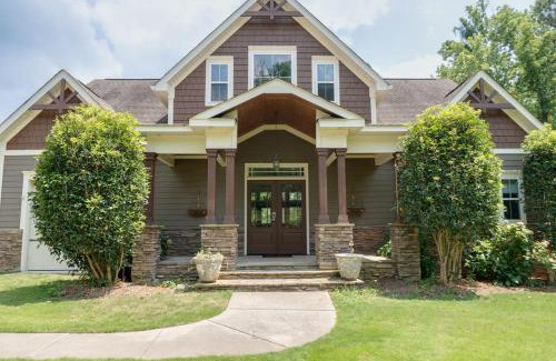 Appling Villa | Luxurious Lake Front Estate, Sleeps 20, Game Room and Pet Friendly