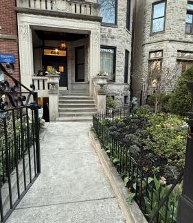 Park West Apartment | Luxurious Lincoln Park Home with Gourmet Kitchen