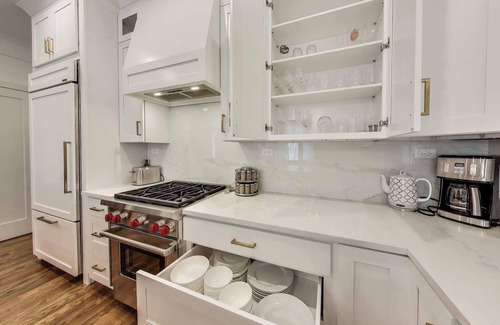Park West Apartment | Luxurious Lincoln Park Home: Gourmet Kitchen, City Views & Family-Friendly!