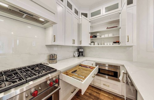 Park West Apartment | Luxurious Lincoln Park Home: Gourmet Kitchen, City Views & Family-Friendly!
