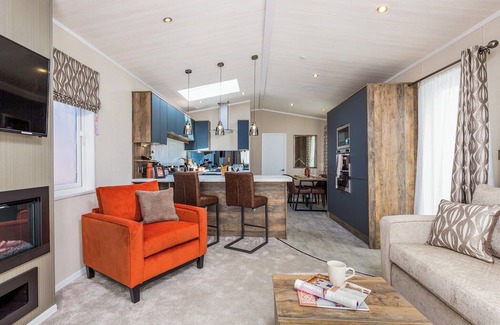 Inverurie Ski Chalet | Luxurious Lodge, perfect for couples or familes, sleeping four people.